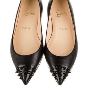 Authentic LOUBOUTIN Leather Pointed-Toe Flats